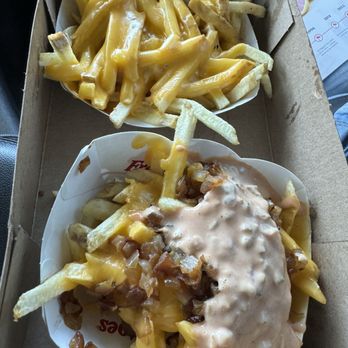 In-N-Out Burger - Animal Style & Cheese Fries - Fast Food Near Me - Signal Hill, California In-N-Out Burger - Animal Style & Cheese Fries - Fast Food Near Me - Signal Hill, California