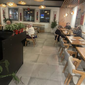 Five Spice Kitchen - Dining room. - Chinese Near Me - Roselle, Illinois