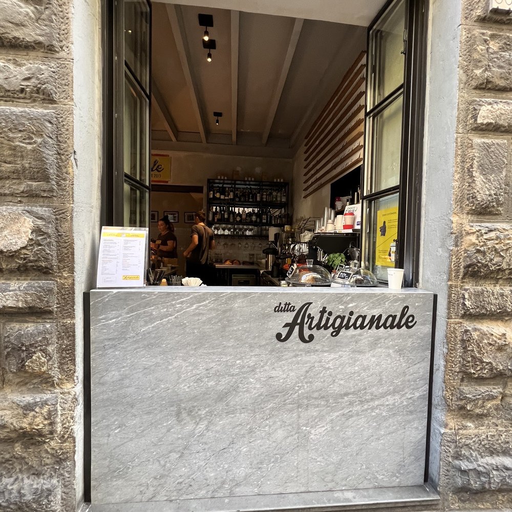 Ditta Artigianale - Street window for ordering to go - Cafes Near Me - Florence, FI