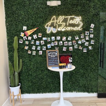 Blue Brush Dental - Office - General Dentistry Near Me - Irvine, California Blue Brush Dental - Office - General Dentistry Near Me - Irvine, California