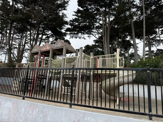 Alamo Square Park by null