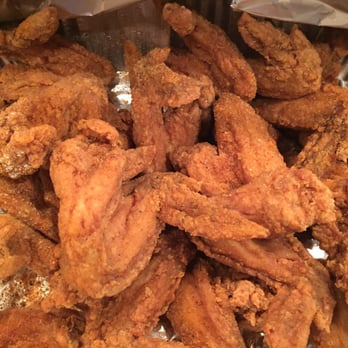 E-Zee Fish & Chicken - 20 Whole Chicken Wings - Seafood Near Me - Jackson, Mississippi