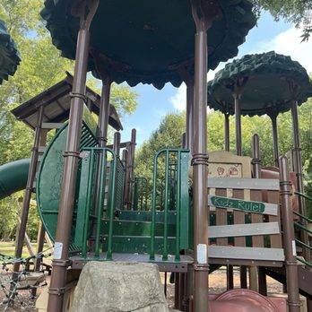 Island Park - Playground! - Parks Near Me - Geneva, Illinois Island Park - Playground! - Parks Near Me - Geneva, Illinois