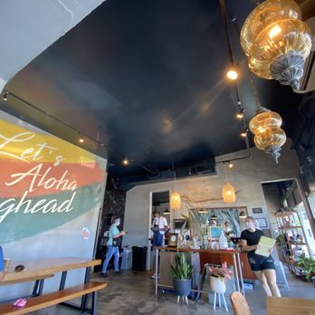 Egghead Cafe - Entry/Dining Area - Coffee & Tea Near Me - Honolulu, Hawaii