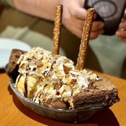 The Flying Monkey Grill Bar - Banana Split w/o The Bananas