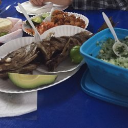 El Galeno - Whole fish and shrimp plate.