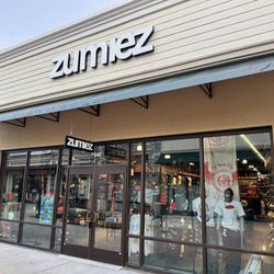 Zumiez