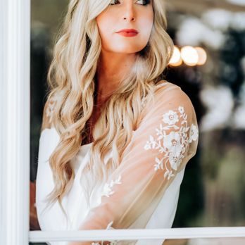 Candelaria Beauty - Manor House makeup artist - Makeup Artists Near Me - Denver, Colorado Candelaria Beauty - Manor House makeup artist - Makeup Artists Near Me - Denver, Colorado