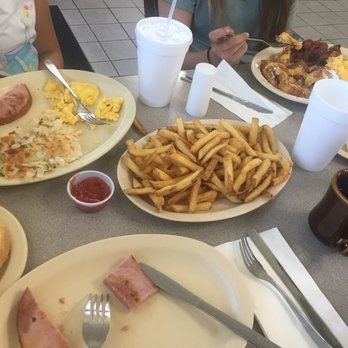 Pete's Place - Big portions! - Burgers Near Me - Oakhurst, California Pete's Place - Big portions! - Burgers Near Me - Oakhurst, California