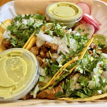 La Bodega Taco Bar - 3 Asada Tacos - Tacos Near Me - St. Louis Park, Minnesota La Bodega Taco Bar - 3 Asada Tacos - Tacos Near Me - St. Louis Park, Minnesota