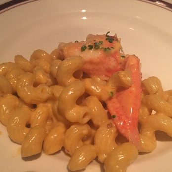 Chops Lobster Bar - Lobster Mac and cheese with chunky lobster - Seafood Near Me - Boca Raton, Florida Chops Lobster Bar - Lobster Mac and cheese with chunky lobster - Seafood Near Me - Boca Raton, Florida