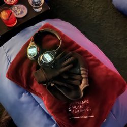 Melrose Rooftop Theatre - Headphones
