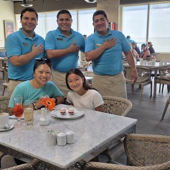 Villa del Palmar - Our three amigos at Caprichos: Alexis, Eduardo and Daniel - Resorts Near Me - Cancún, ROO