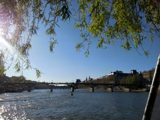 Square du Vert-Galant by null