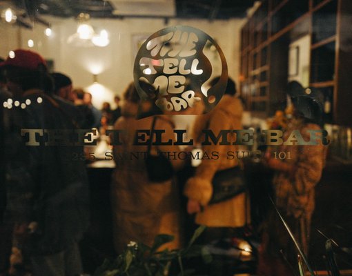 THE TELL ME BAR by null