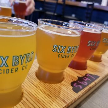 Six Byrd Cider - Flight of 4 quality ciders, 5 ounces each, $14. Great glasses. - Cideries Near Me - Phoenix, Arizona