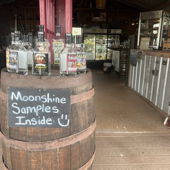 Yalaha Bootlegging - Heading into the store for free samples - Distilleries Near Me - Yalaha, Florida