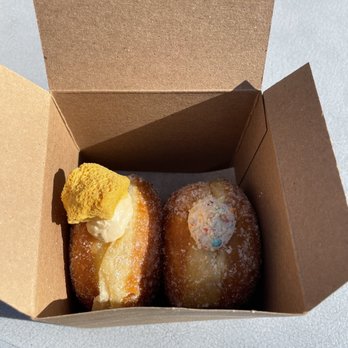 The Flour Box - Hokey Pokey and Fruity Pebbles donuts - Bakeries Near Me - Seattle, Washington The Flour Box - Hokey Pokey and Fruity Pebbles donuts - Bakeries Near Me - Seattle, Washington