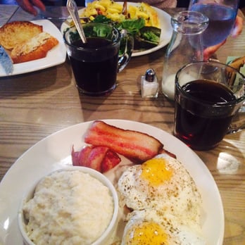 Bailey's Backyard - Full southern breakfast, vegetable omlette with seasonal vegetables, great coffee - American Near Me - Ridgefield, Connecticut