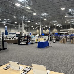 Best Buy Willowbrook