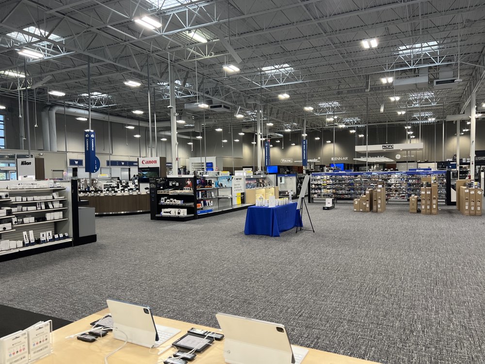 BEST BUY WILLOWBROOK Updated August 2024 33 Photos & 102 Reviews