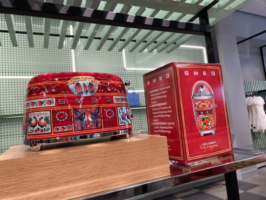 Bloomie's by Bloomingdale's by null