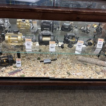 Bass Pro Shops - Deep sea - Guns & Ammo Near Me - Acworth, Georgia