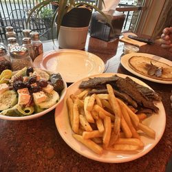 Hyde Park Pizza & Gyros - Make your own gyro for two