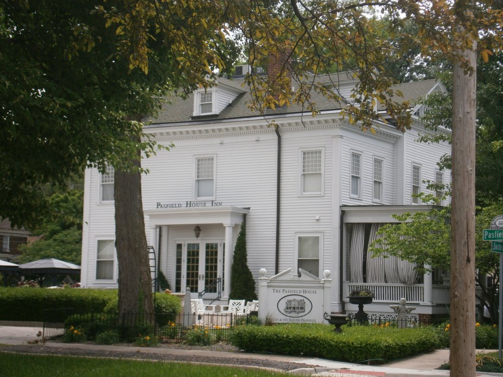 PASFIELD HOUSE Hotels 525 S Pasfield St, Springfield, IL Phone