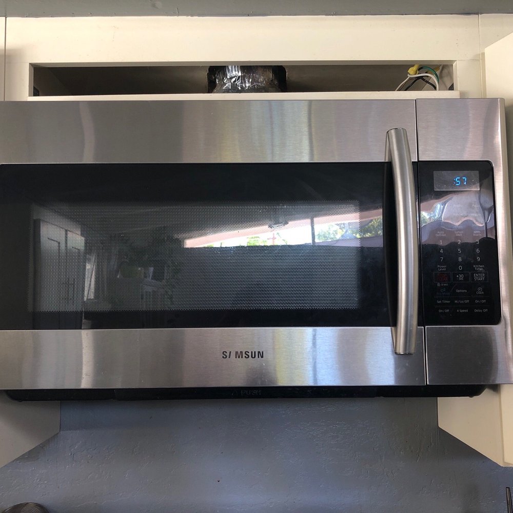 Old microwave installation Old microwave installation