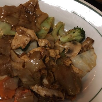 Celadon Thai Restaurant - Pad See Ew - Thai Near Me - Latham, New York Celadon Thai Restaurant - Pad See Ew - Thai Near Me - Latham, New York