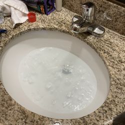 Quality Inn - Sink won't drain