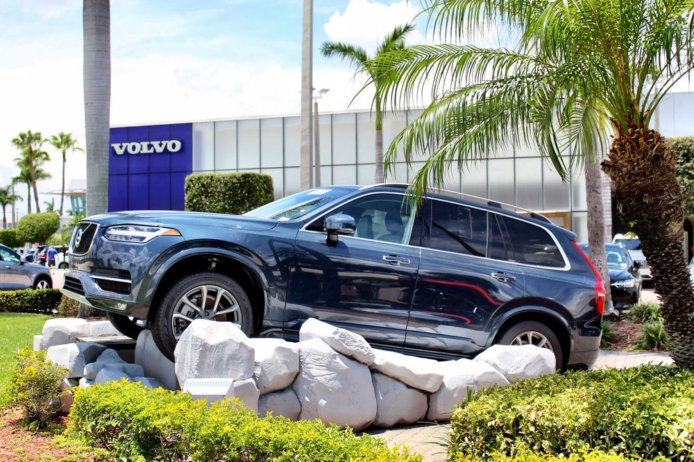 SCHUMACHER VOLVO CARS OF THE PALM BEACHES Updated September 2024 57 Photos & 77 Reviews