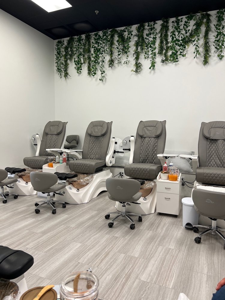NAIL SPA Updated September 2024 12 Photos & 21 Reviews 5029 S