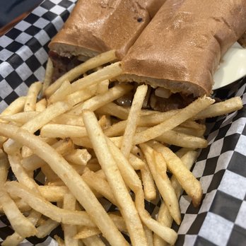 Gaslamp BBQ - TRi -Tip Sandwich - Sports Bars Near Me - San Diego, California