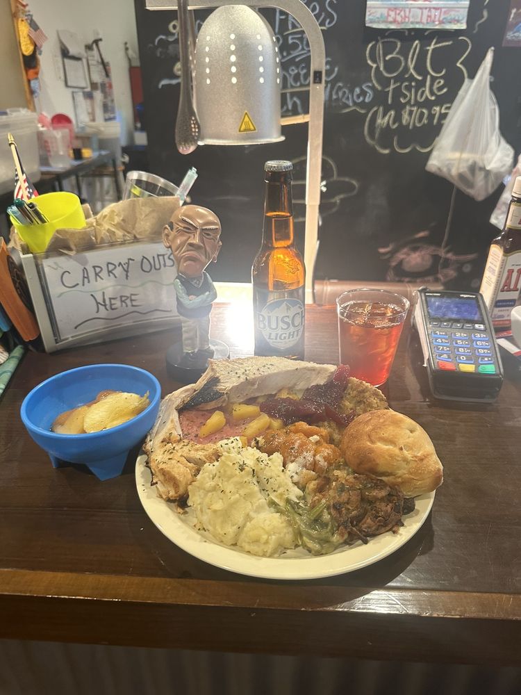 ‘LIL FISH TAIL 1333 Lightwood Rd, Deatsville, Alabama Seafood