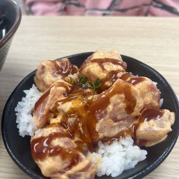 Domo Cafe Pearl Kai - Mini spicy ahi bowl - Sushi Bars Near Me - Aiea, Hawaii Domo Cafe Pearl Kai - Mini spicy ahi bowl - Sushi Bars Near Me - Aiea, Hawaii
