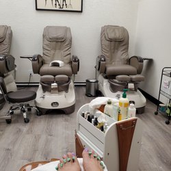 Klarissa Nails Salon & Spa - Pedicure pampering time