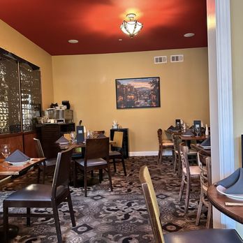 The 1901 - Inside restaurant - Italian Near Me - Oxnard, California
