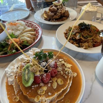 Banana Leaf - Thai tea pancakes - Breakfast & Brunch Near Me - El Cerrito, California