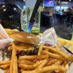 Ojos Locos - Smash burger Lunch Special