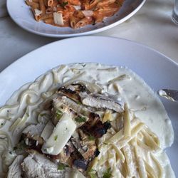 Ambrosia At Angel's - Alfredo with chicken and Penne à la vodka