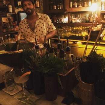 Broken Shaker - Cocktail Bars Near Me - Miami Beach, Florida