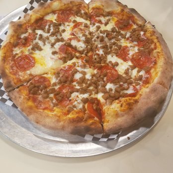 New York Pizza and Pints - 14 in pepperoni and beef Pizza, it was pretty good! - Pizza Near Me - Addison, Texas New York Pizza and Pints - 14 in pepperoni and beef Pizza, it was pretty good! - Pizza Near Me - Addison, Texas