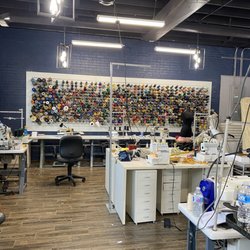 Dundee Tailor & Boutique
