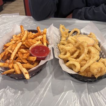 Kickin Seafood Cajun Style. - Cajun French fries,  fried calamari - Cajun/Creole Near Me - Orem, Utah