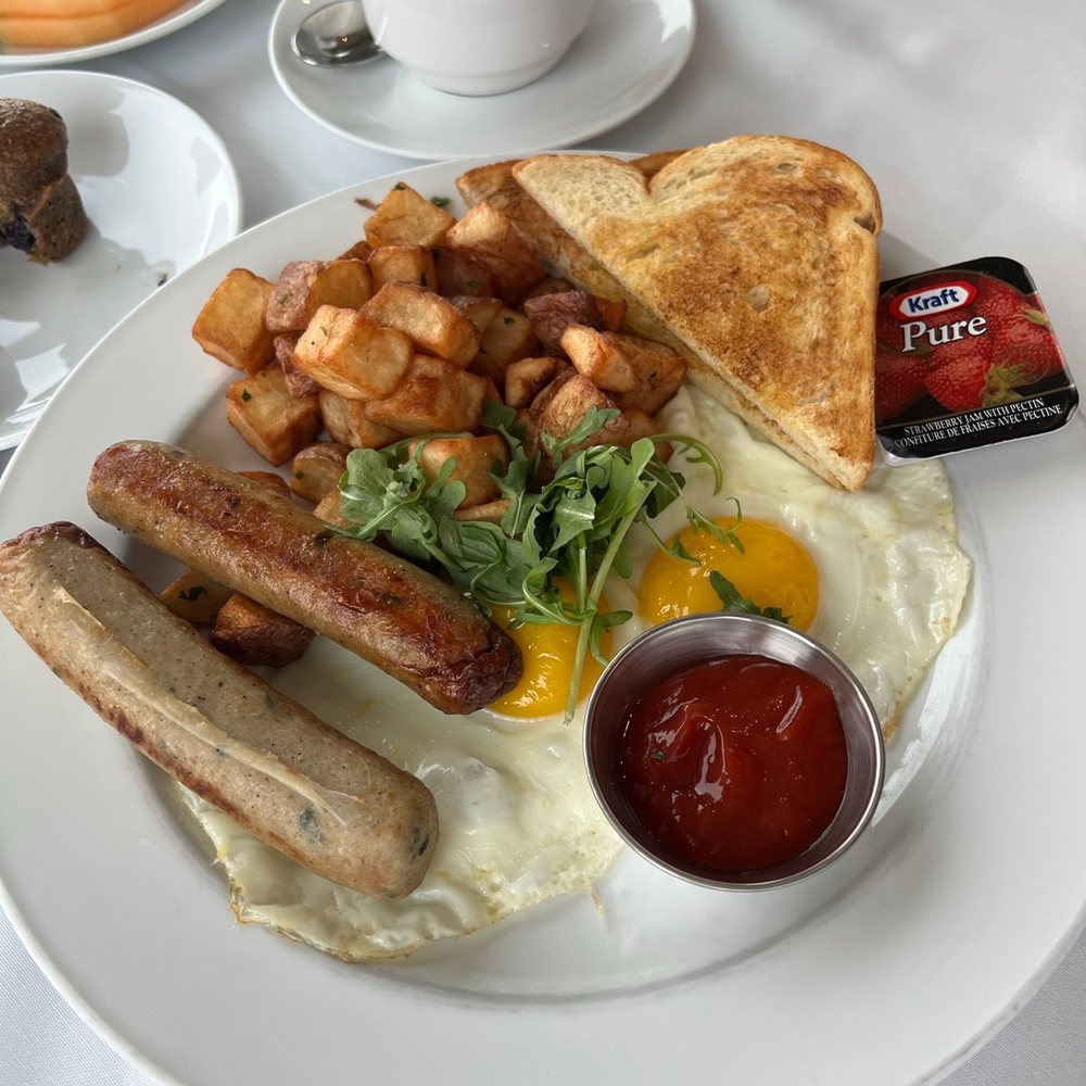 Sparkling Hill Resort & Spa - Breakfast, pretty much what you would expect - Resorts Near Me - Vernon, British Columbia Sparkling Hill Resort & Spa - Breakfast, pretty much what you would expect - Resorts Near Me - Vernon, British Columbia