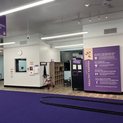 Lockers/Vending