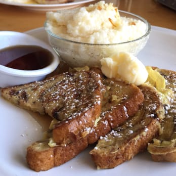 East End Eatery - Cinnamon Raisin French Toast w/ Smoked Gouda Grits - American Near Me - Gainesville, Florida East End Eatery - Cinnamon Raisin French Toast w/ Smoked Gouda Grits - American Near Me - Gainesville, Florida