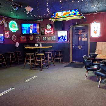 The Fireplace - Darts and upper seating area. - Bars Near Me - Everett, Washington